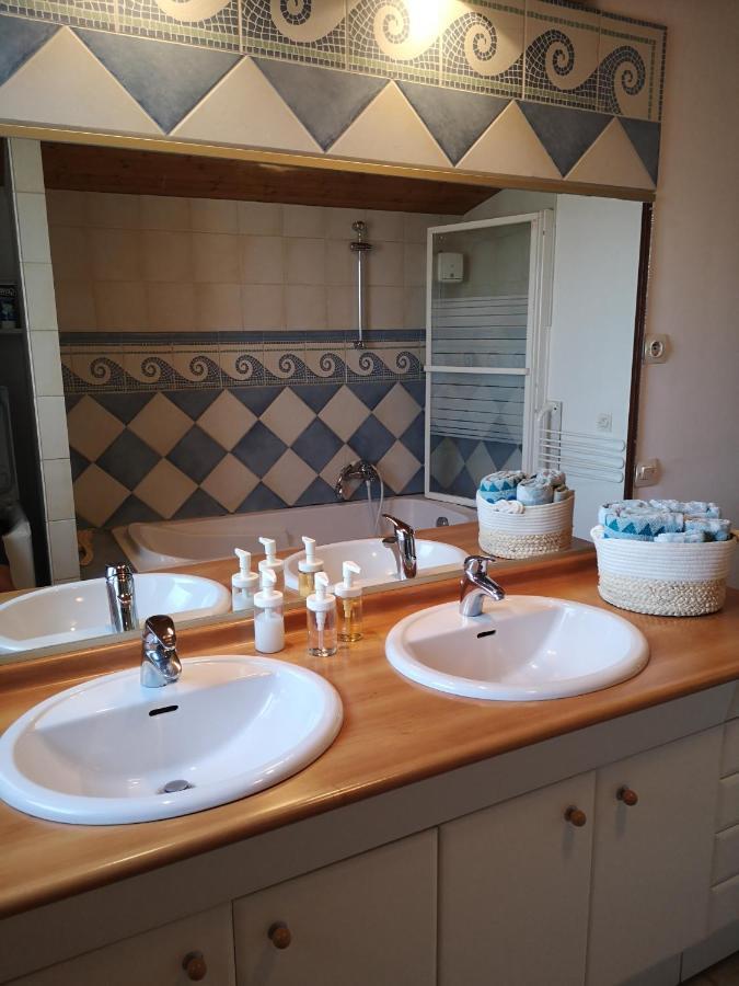 Grane Chez Nathalie Et Raphael B&B 외부 사진